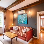 Nosticova Heritage Otel 4*