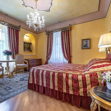 Nosticova Aparthotel *