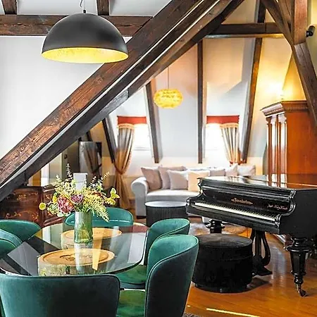 Nosticova Heritage 4*