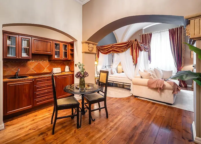 Nosticova Heritage 4*